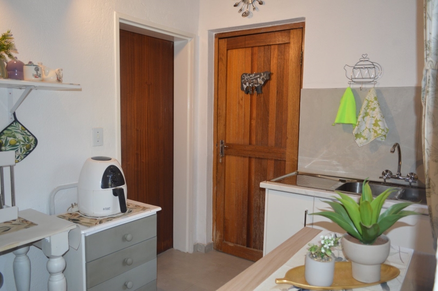 5 Bedroom Property for Sale in Wilkoppies North West